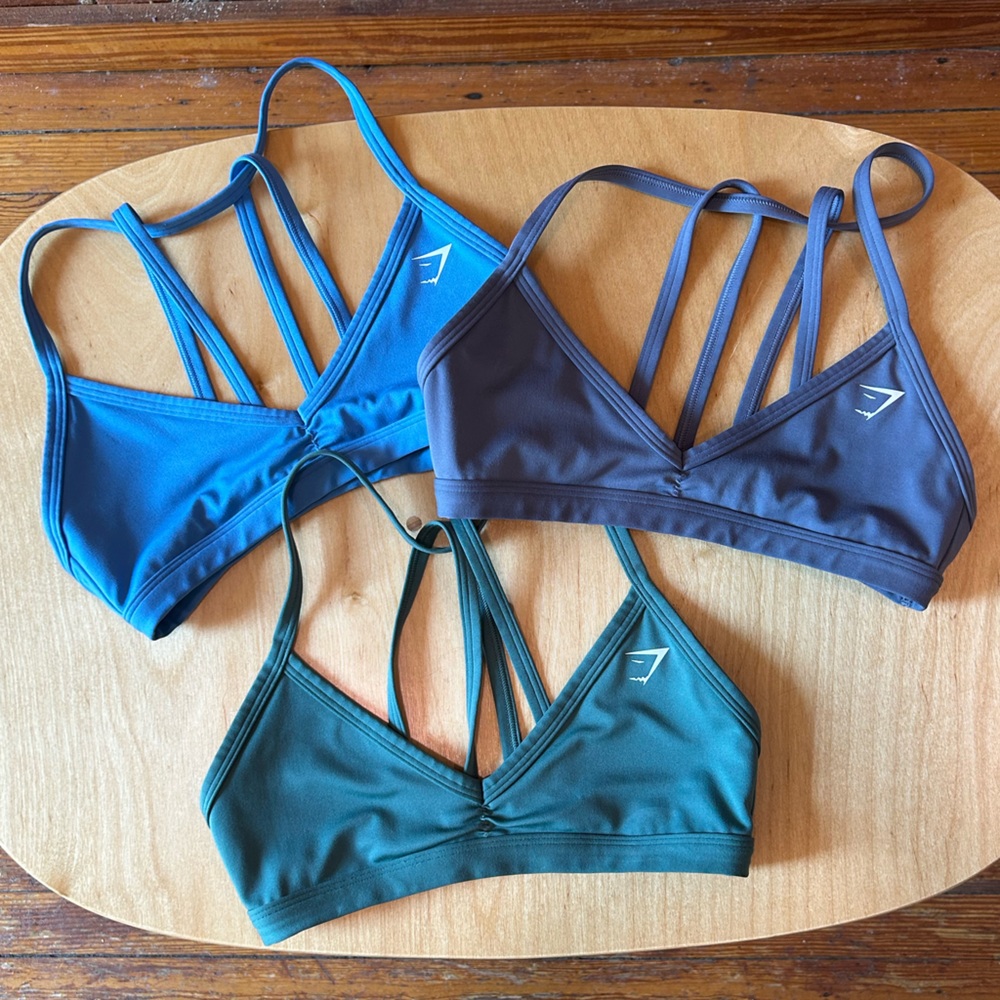 GymShark Minimal Sports Bra: Grey Blue and Green